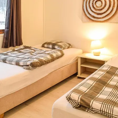Сasa de vacaciones 3 Bedroom Lovely In *