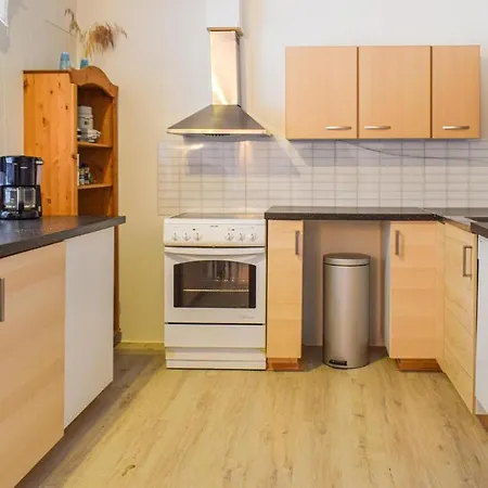 Сasa de vacaciones 3 Bedroom Lovely In